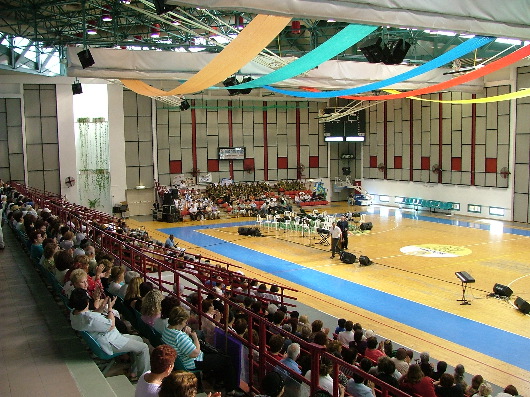 "Tolle &Uuml;berraschung" in Ranana. - Empfang von Hebr&auml;ischsch&uuml;lerInnen aus ganz Israel durch Likud-Provinzpolitiker