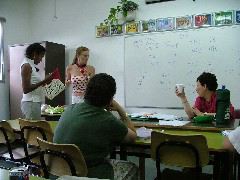 Kaufmannsladenspiel zum hebr&auml;ischlernen im Ulpan