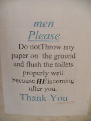 Heiliger Stuhl: Hinweis an der Toilette in der Kirche "Stella Maris"