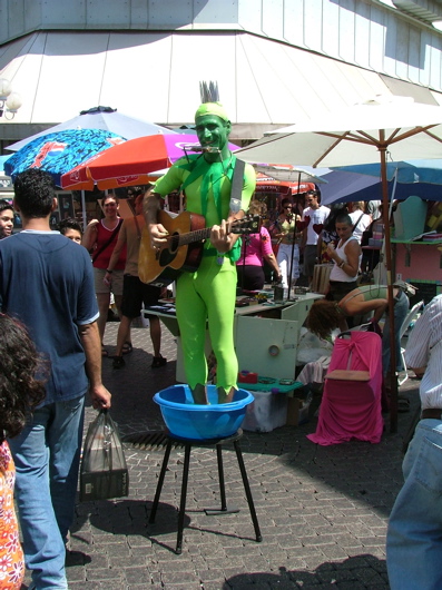 auf wieder anderen begegnet man dem Froschk&ouml;nig