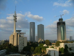 Blick vom Haus der Kibbuzjugend nach Osten (Verteidigungsministerium und Azraeli Center))
