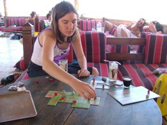 Carcassonne-Playing (Product Placement)