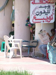 Ägyptische Plastikstühle