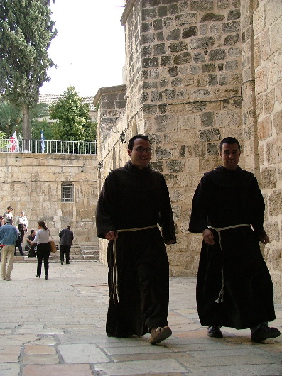 zwei gutgelaunte Gl&auml;ubige