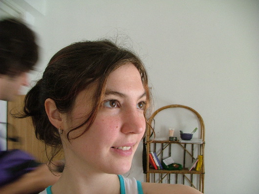 Regal, Sara, vorbeiflitzende Nase (v.r.n.l.)