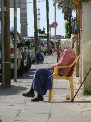 &Auml;ltere Dame im yemenitischen Viertel (TLV)