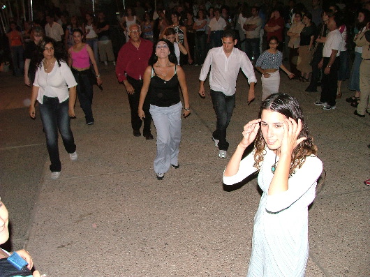 Israeli Folk Dance - ein Spa&szlig; f&uuml;r jung und alt