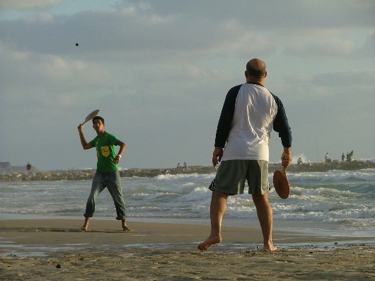 Mattock, Mattpock, Tackpock oder so... (dt. "Beachball")