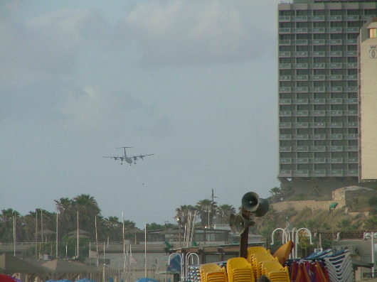 Landeanflug auf den Inlandsflughafen in TLV