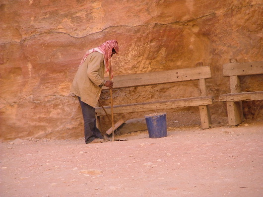 Hartz IV: Wegkehren von Esel- und Kameldung